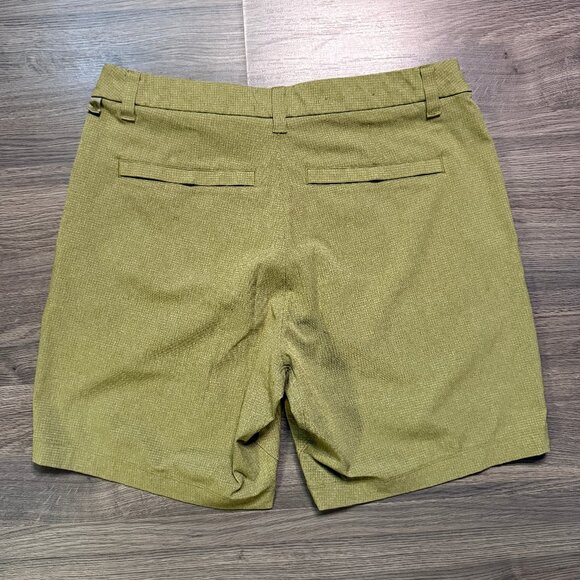 Lululemon Men's Commission Classic-Fit Short 7" *Ventlight - Green - Picture 4 of 9
